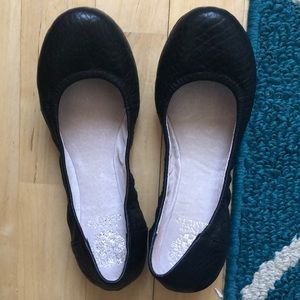 Vince Camuto flats